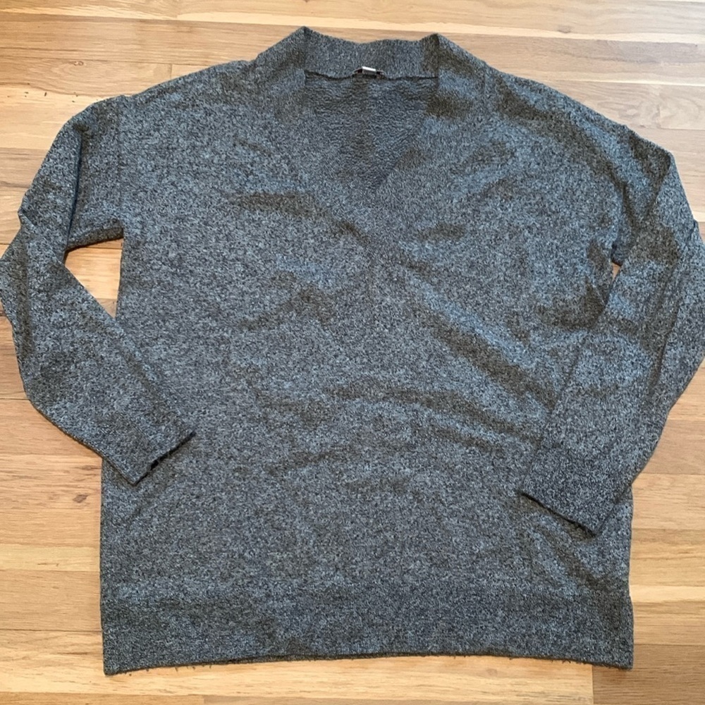 GAP V-Neck Long Sleeve Gray Marbled Knit Sweater Women’s M